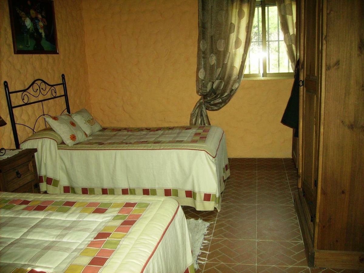 Hostal El Majano Montánchez Exterior foto